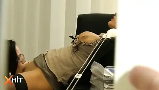 Ateşli sahneler ile çeşitli oral seks derlemesi