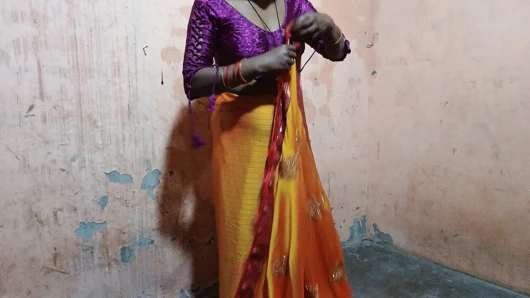 Teyzem Desi Hintli sikişiyor