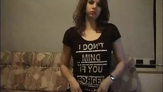 Diana'yı ilk kez yirmi yaşındaki bir esmerle tatmin ediyorum