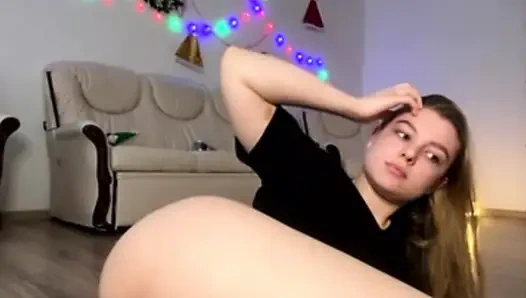 İri güzel kadın pembe amcıkla mastürbasyon yapıyor