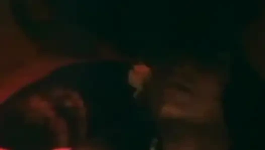 Yanan sarışın ateş tutkusu