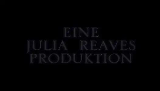 Doyumsuz sarışın orta yaşlı seksi kadın yoğun sikiş seansı istiyor