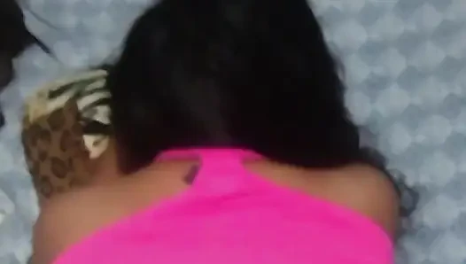 Komşu aniden geliyor