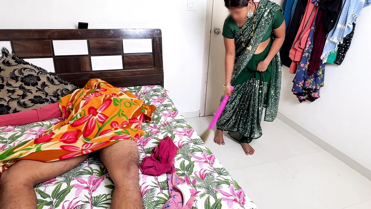 Must See: Komal Fucked Twice In The Morning And Now A Maid Is Pushing On Her (Latest) - Toronto Special