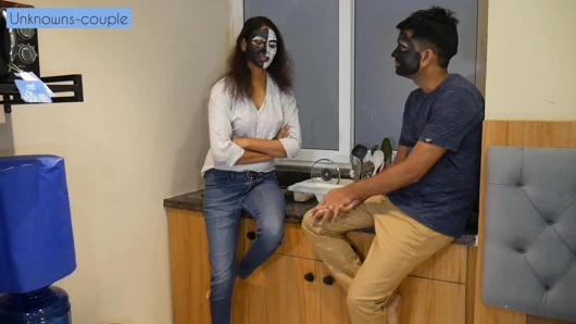 Rashmika ve Surya ev arkadaşları da yatağı paylaşmaya başladı