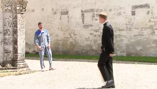 Jeff Stronger ve Kameron Frost birbirlerini sikiyor ve üzerine püskürtün