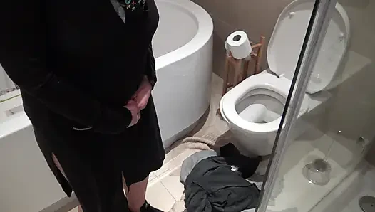 Sadakatsiz Türk hizmetçi İngiliz patronun eski amına boşalmasına izin veriyor