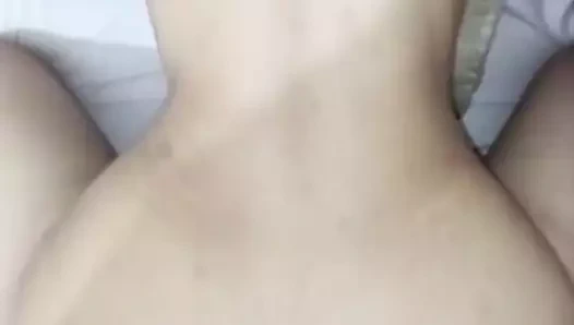 Erkek arkadaşım işteyken oda arkadaşımla seks