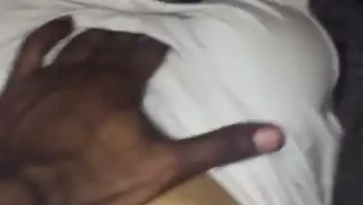 Kedi kremalı üzerinde bbc