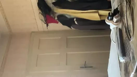 Mükemmel göğüslerimi istediğini biliyorum