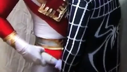 Güç korucusu ve örümcek adam