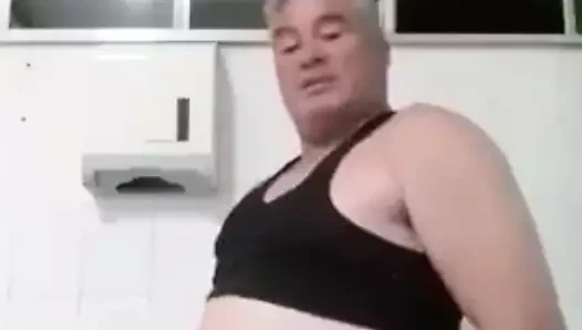 Hetero con pija grande caliente