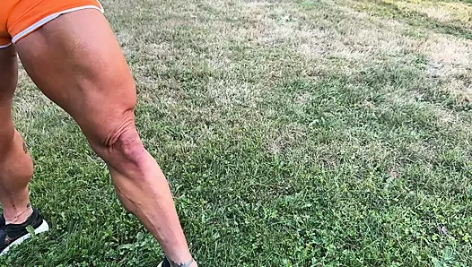 Kaslı orta yaşlı seksi kadınlar boşalma komutu 31 talimatı