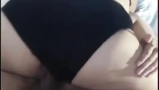 Arkadaşımın kaltakı bana bazı duygular yaşatıyor ve onu fark etmeden kaydediyorum