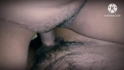 Üvey kız kardeş ve üvey erkek kardeş Haryana Desi ilk kez anal video çekiyor