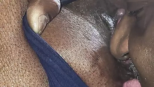 Seni yalamama izin ver