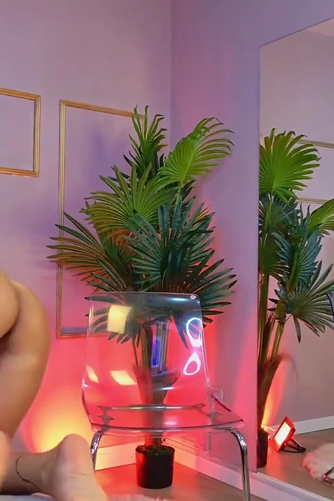 Üvey anne orta yaşlı seksi kadın amını sikiyor