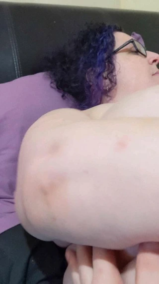 Bbw sarkık vücut ve dev memeler