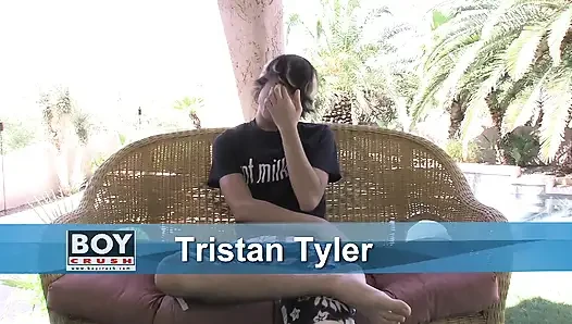 Havuz başında tristan
