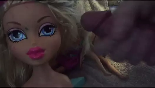 Cum üzerinde bratz bebek iki kez