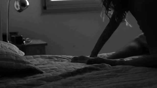 Uzun saçlı adam beni 😵 nasıl sikeceklerini biliyor