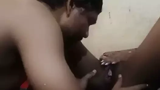 Tina üstte sikiliyor