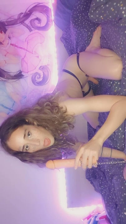 Grosse Ejac'ın yüzüne boşalma