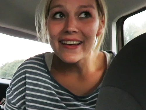 Писсинг в машине во время пробки!! l Luder папочки