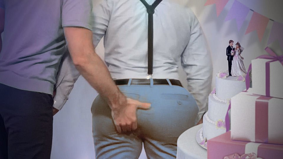 Sağdıç düğünde okşanır