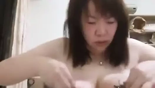 Taiwan milf oynama ile ona 40 ee memeler