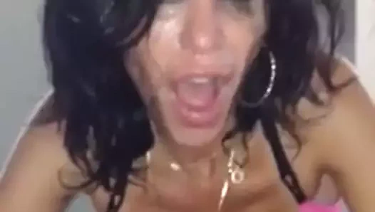 Sıcak esmer fahişe otel kafa