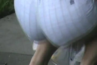 Ekose şortlu seksi Brezilyalı ganimet