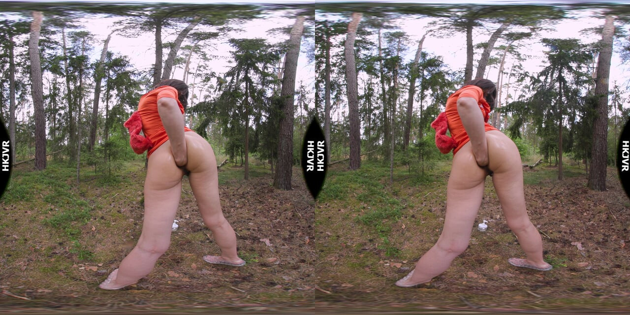 Seksi tilki bayan Hotkinkyjo kendi kendine anal yumruk sokma ve ormanda sarkma