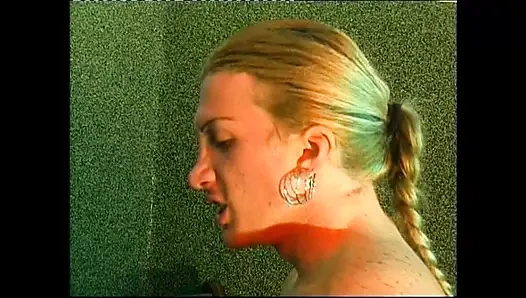 Ateşli seksi bir kaltak için büyük sert yarak!