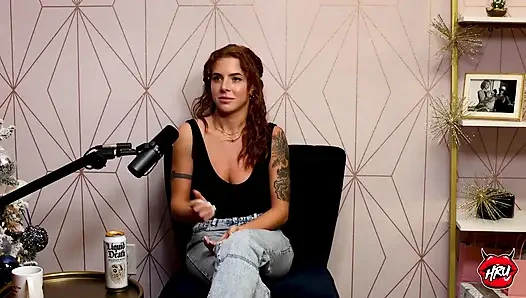 Lumi Ray : squirt, baise des célébrités et 3 heures de sexe