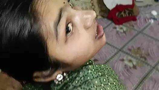 Tombul Hintli yenge yatak odasında devar ile sert domalıyor - amatör desi ev yapımı rol yapma