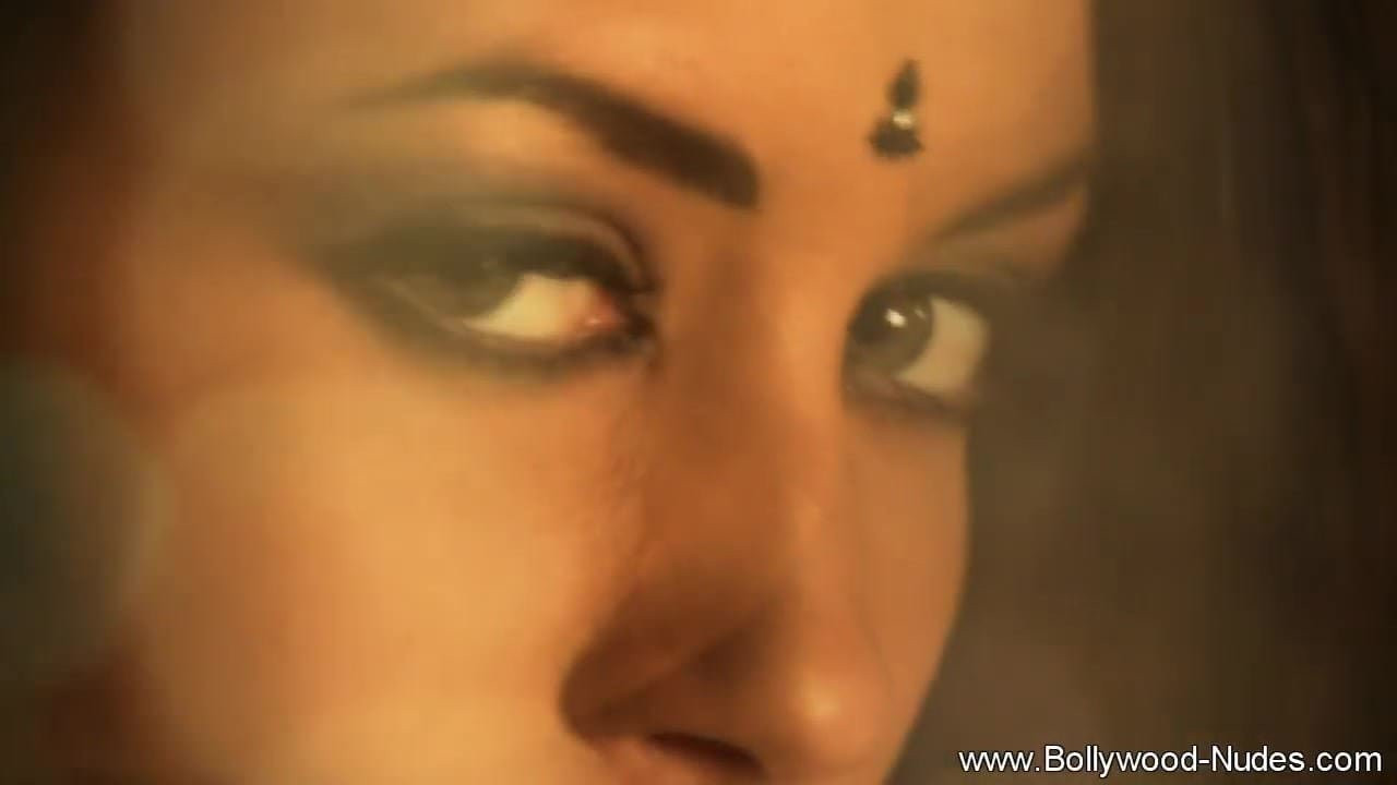 egzotik bollywood bebeğim çıplak