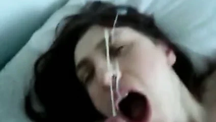 Hızlı eylem yüz cumshots derleme (ek memeleri ile)