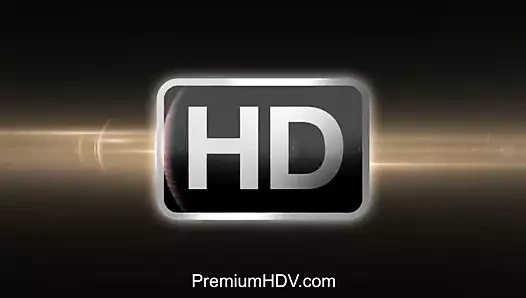 Tricia oaks onu lokma arasında horoz alır