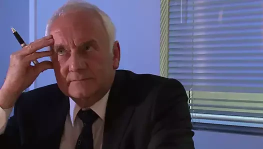 pembe sahne 1'in 50 tonu