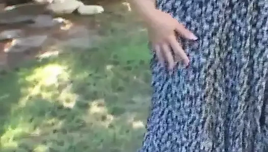 Nicole Moore cinsel olarak aktif bir orta yaşlı seksi kadın