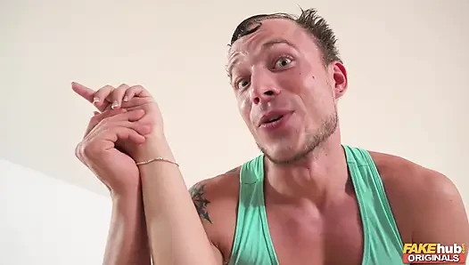 Fakehub originals - zen ustası Pavlos sert ateşli esmer Ariana Van X'i meditasyon clas'ına kabul ediyor