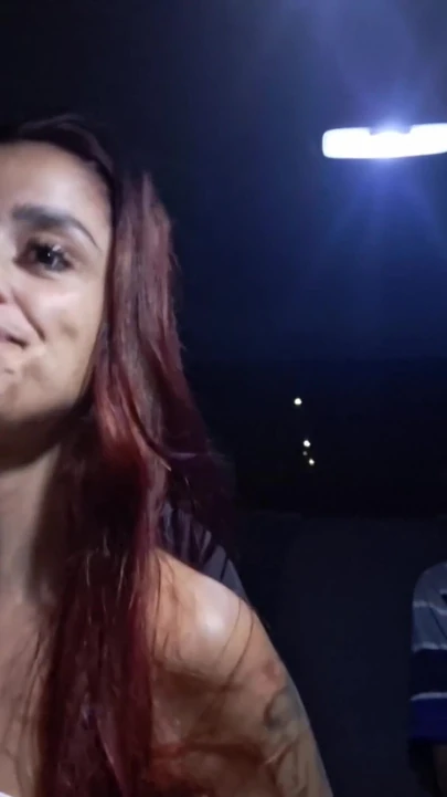 Волнующий момент из "Женщина-водитель приложения застукал пассажира за мастурбацией сзади"