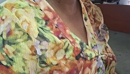 Ateşli üvey anne utangaç Camara'nın önünde onu seviyor musun