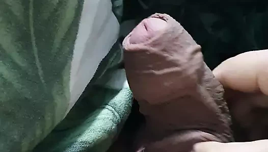 Üvey oğul uzun yarak üvey anneden elle muamele alıyor