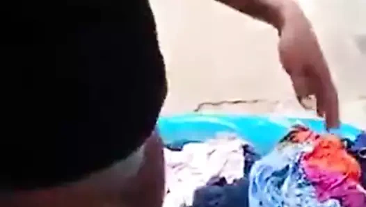 MI vecina nalgona me da unas ricas mamadas