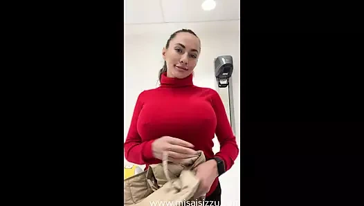 Anne sağmaya hazır