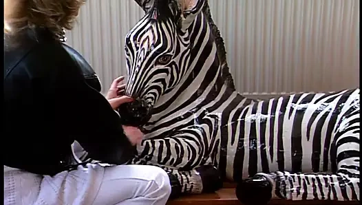 WIr lernen Sexy mit dem Dildo vor der Kamera