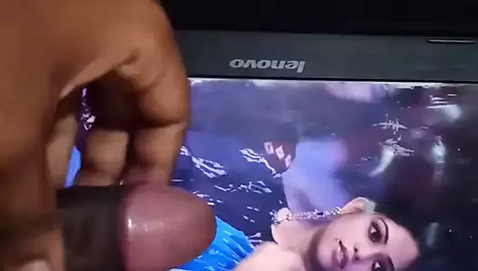 Anu emmanuel boşalmak haraç