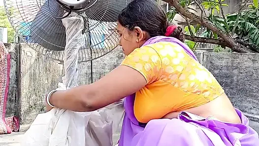 Beutyfull desi yenge büyük memeli tam gece standı net Hintçe ses